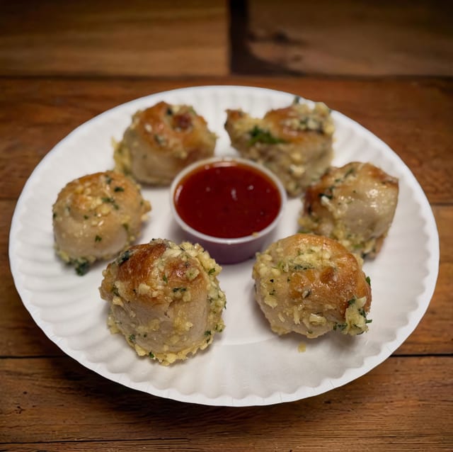 Garlic Knots.