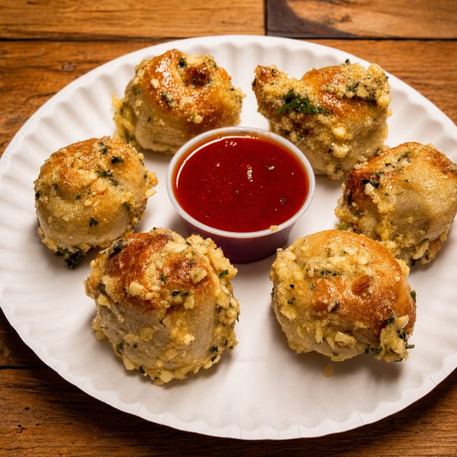 Garlic Knots.